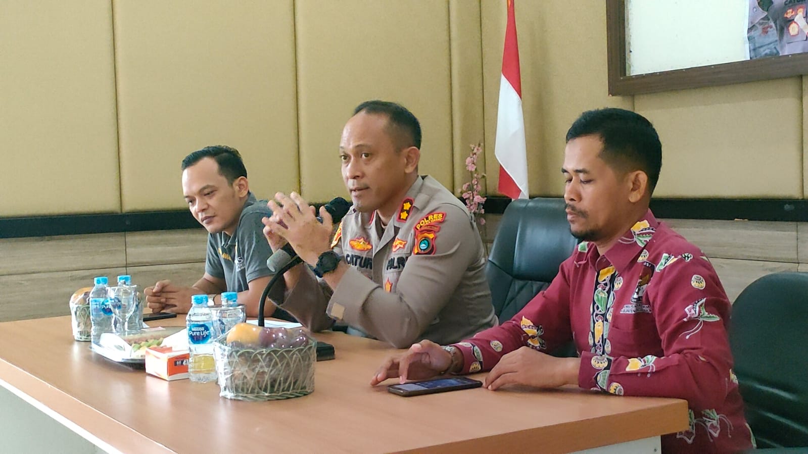 Kapolres Bangka Barat Ajak Parpol Mengawal Tahapan Coklit Pemilu 2024